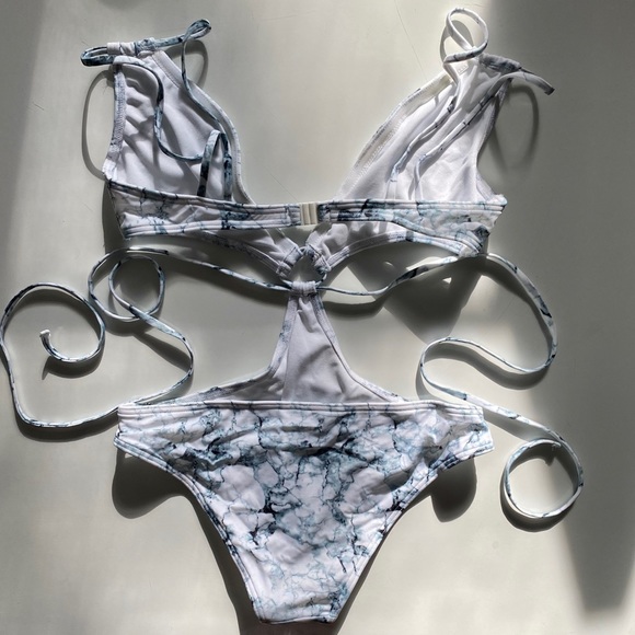 NWOT ASOS Swim Monokini - Picture 3 of 8